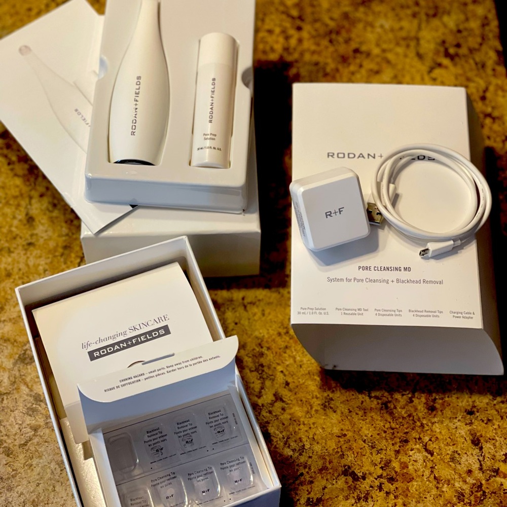 Rodan + Fields Pore Cleansing MD System